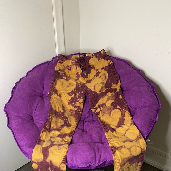 Bleached Burgundy Skinny Jeans - Picture 7 of 7